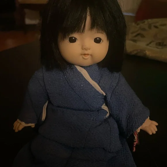 Traditional Japanese Child - Picture 3 of 6